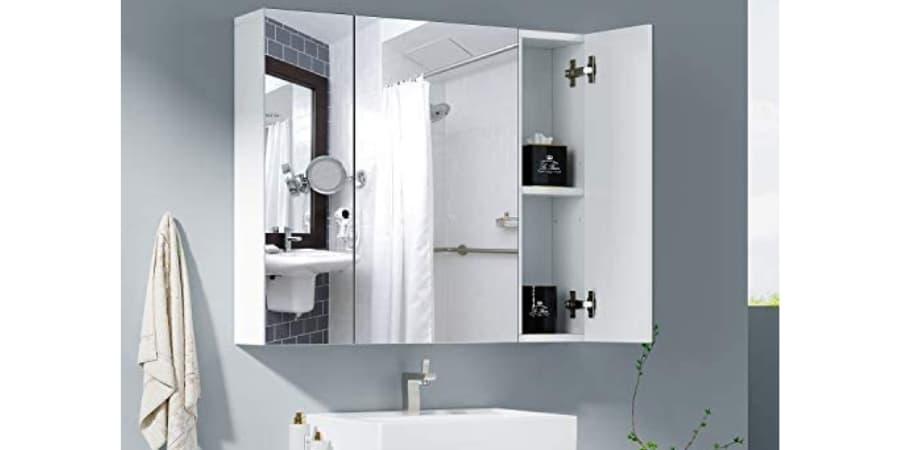 Espejo con armario de baño