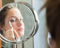 El Mejor espejo con base para maquillaje